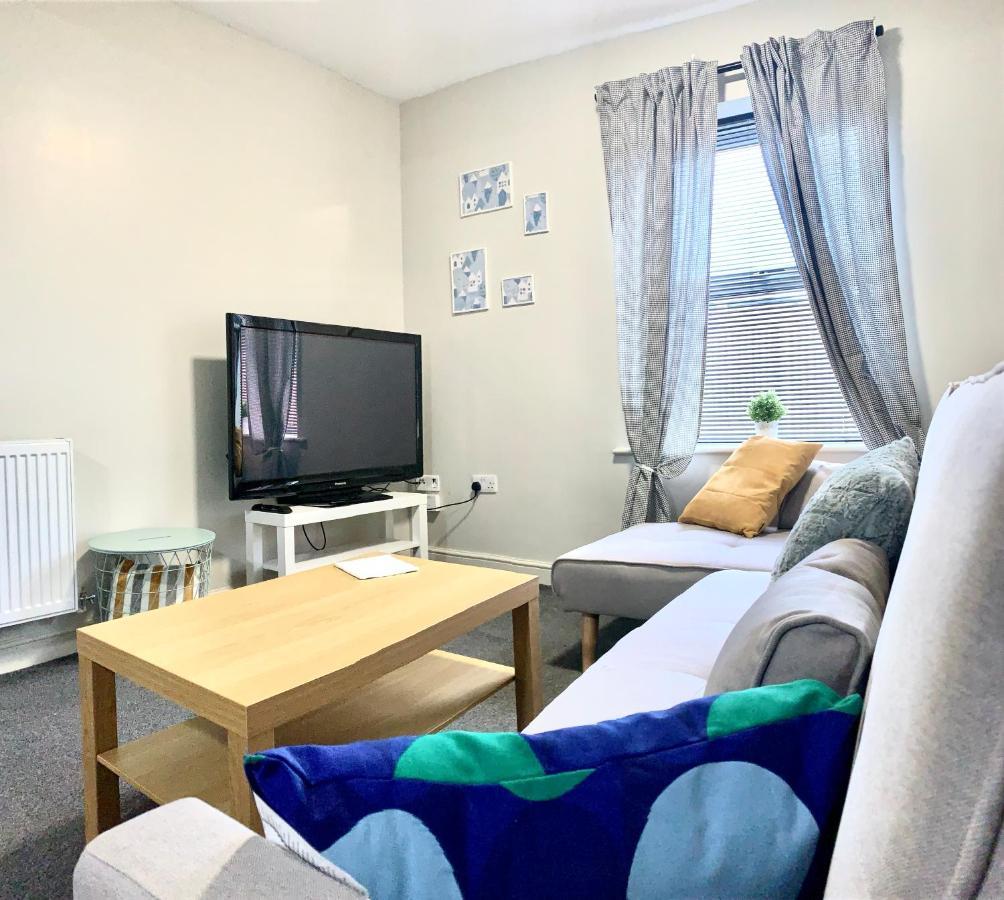 Free, Large Car Park Apartment Wakefield Εξωτερικό φωτογραφία